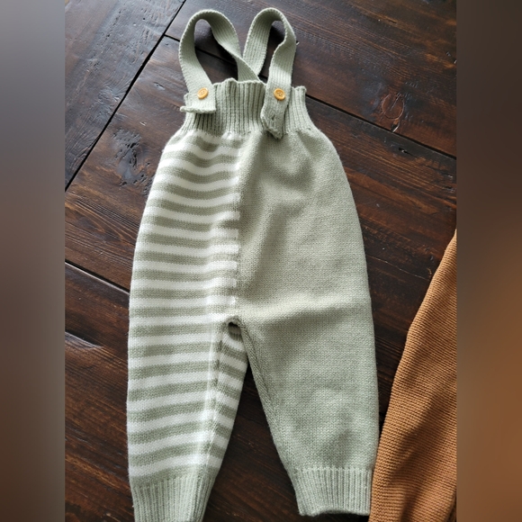 ADORABLE Baby Jumpsuit Bundle- 9-12months - Picture 2 of 6